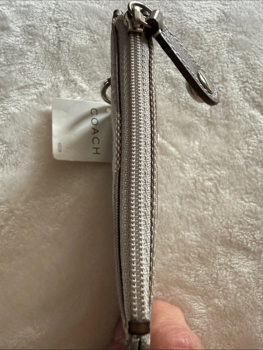 Signature Coach Mini Skinny Case
